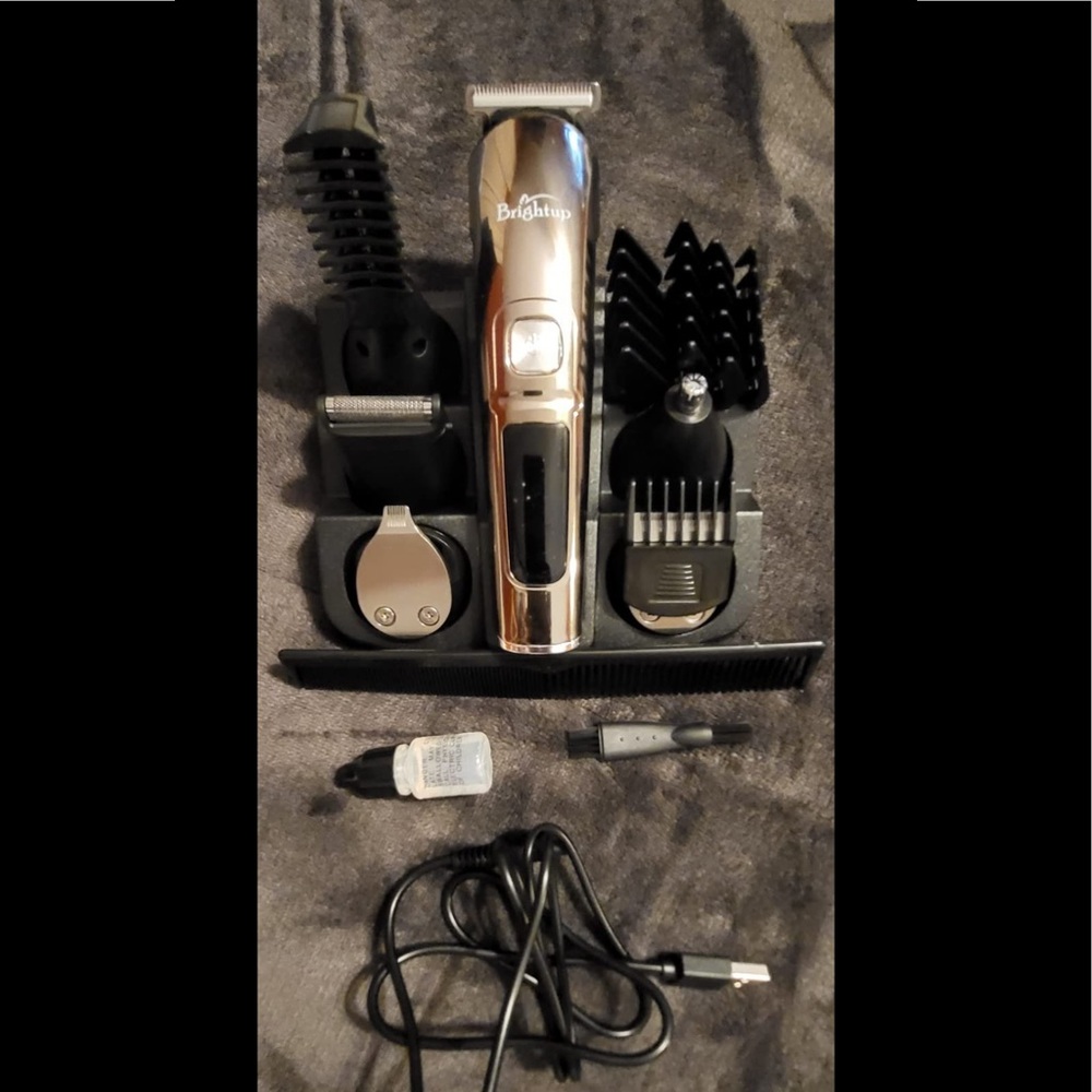 Men’s Cordless Hair Clippers Beard Trimmer.Electric Shaver All in 1 Groo… - Picture 8 of 8